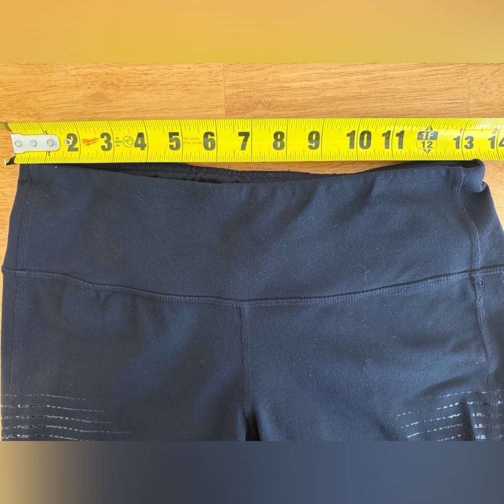Athleta Gel Chaturanga Capri Black Women Medium Activewear Gym Stretch - Picture 8 of 12